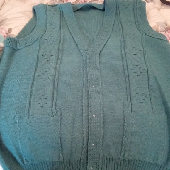 Vintage Women's Ribbed And Detailed Turquoise Sweater Vest - Picture 12 of 12